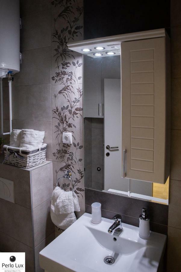 Perla Lux Apartments Arandelovac Buitenkant foto